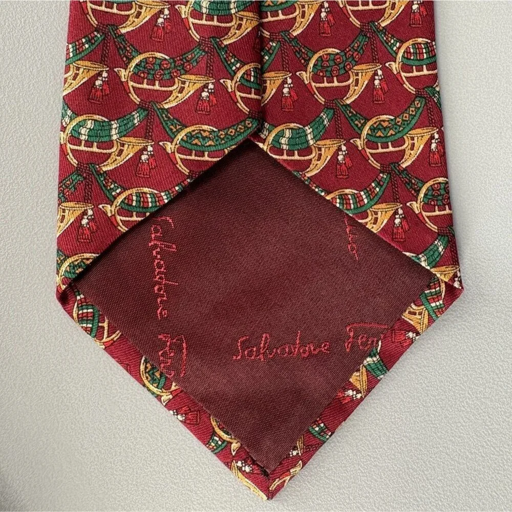 Vintage Salvatore Ferragamo Men's Hunting Horn Silk Tie Red Novelty 3.5